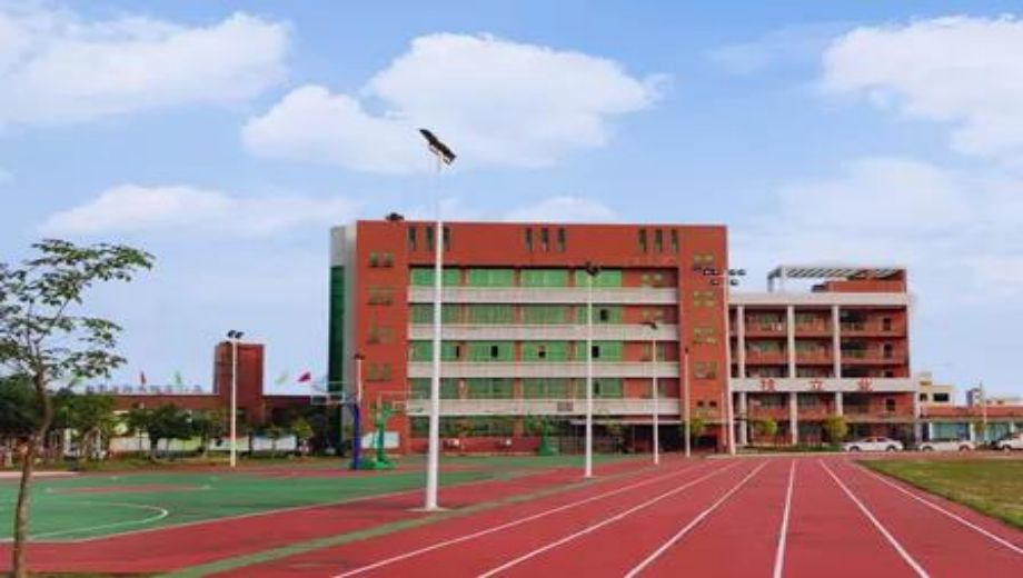 龙门县职业技术学校